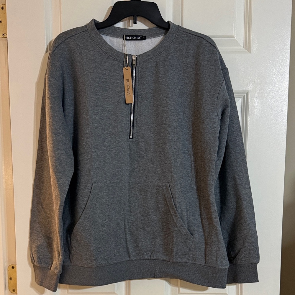 Zip Up Pocket Gray Sweatshirt